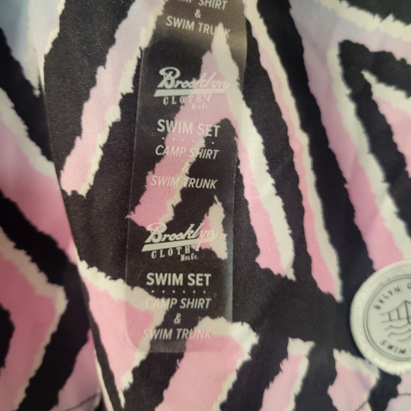 Brooklyn Cloth NWOT Multicolor 2‎ Pc Set Swim Trunks & Camp Shirt Mens Size L - Picture 5 of 11